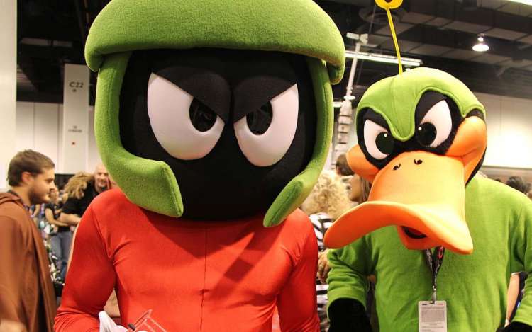 Marvin the Martian attends a comic book convention.