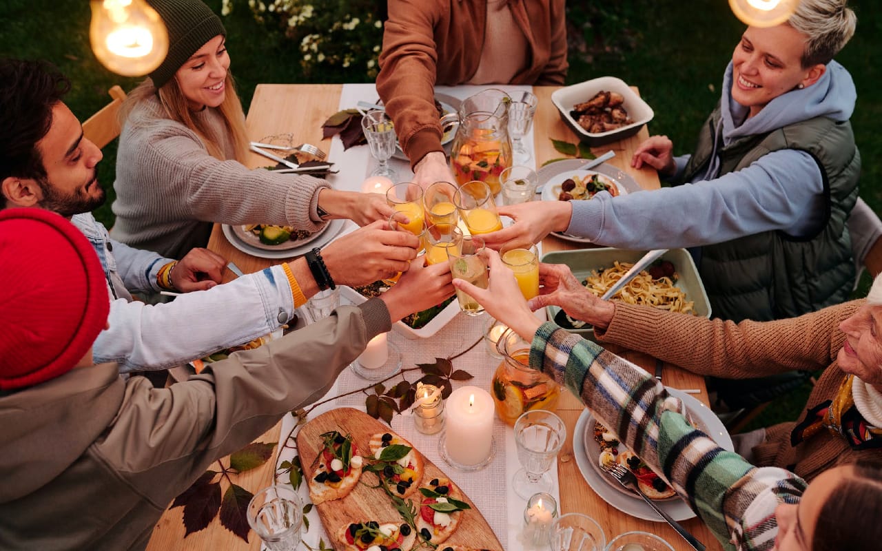 family members having thanks giving dinner together