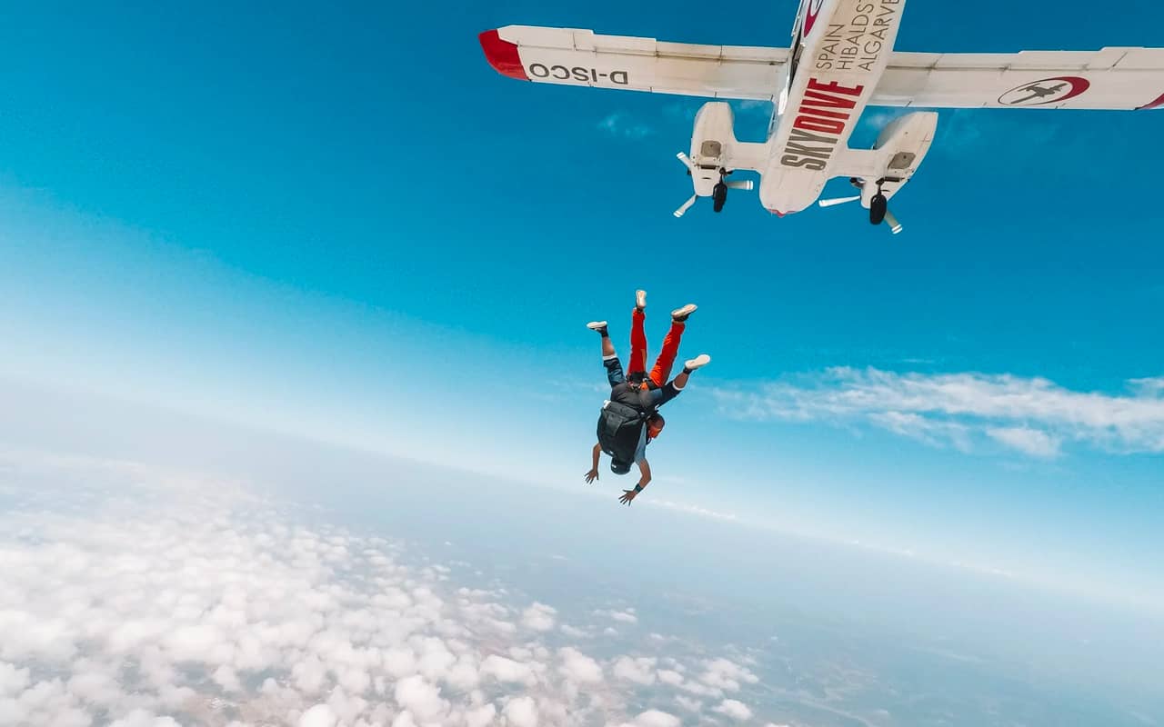 sky diving